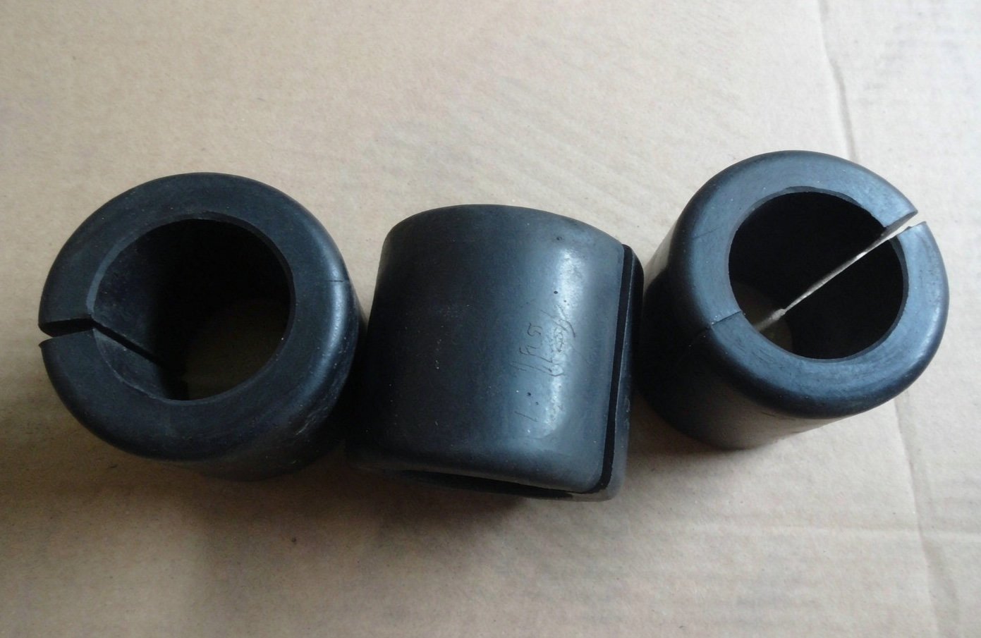 Stabilizer Bar Rubber Bushing 2906039-H0100 for Dongfeng Trucks