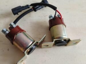 3735095-KE300东风天锦启动继电器 (2)