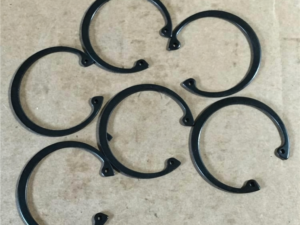 Piston Pin Circlip C3901996/C3901922 for Dongfeng Cummins 6CT Engine